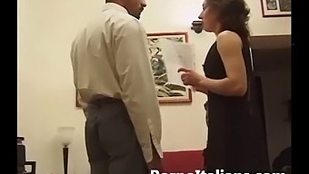 Esposa Italiana Madura Satisfaz Seu Desejo Por Outro Homem