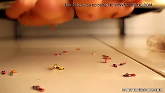 Giantess Fantasy: Dominated And Penetrated