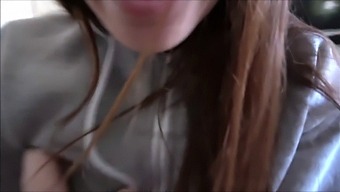 Namorada Pequena Se Envolve Em Sexo Apaixonado Antes De Ir Para A Academia